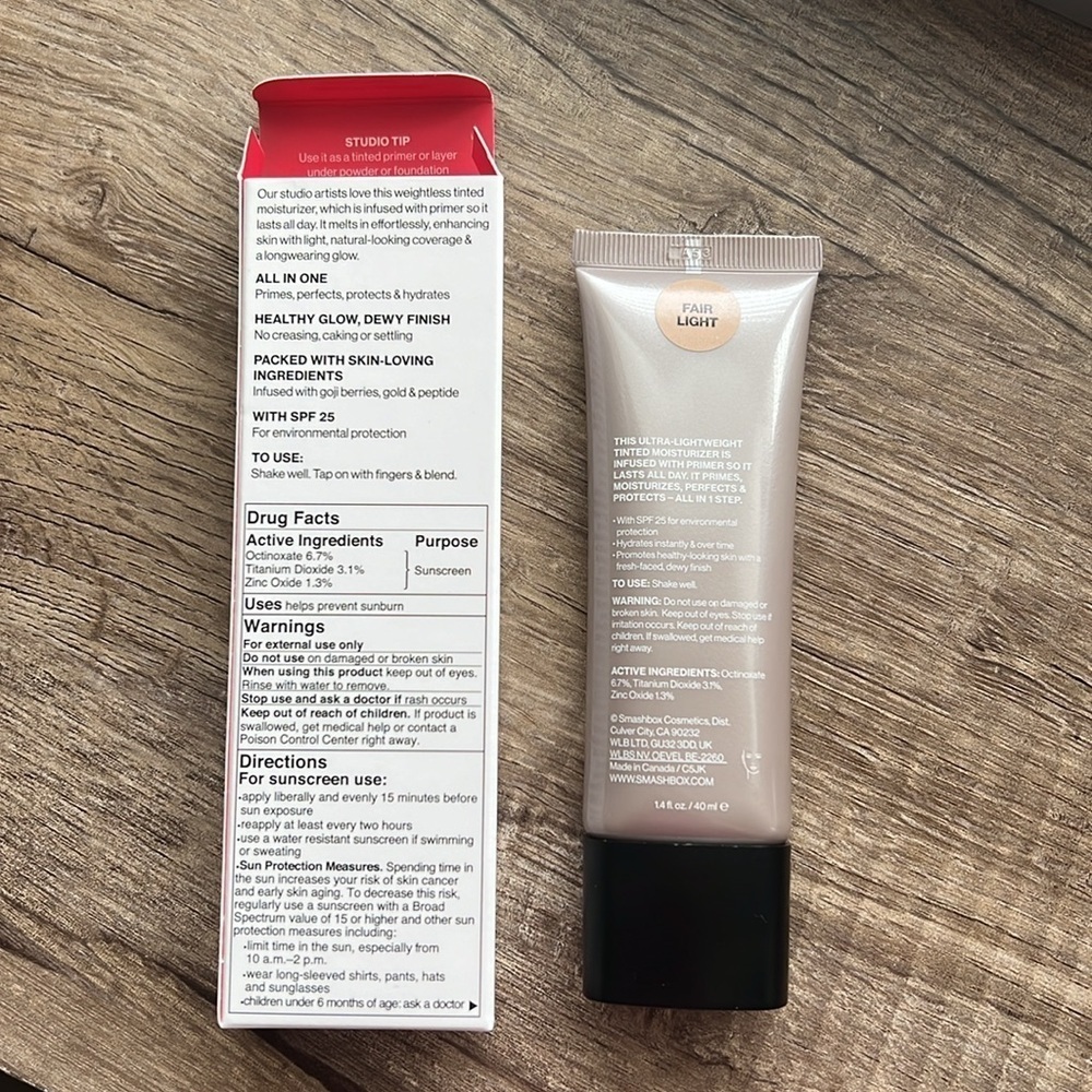 Smashbox • Halo Healthy Glow Tinted Moisturizer - Picture 7 of 9